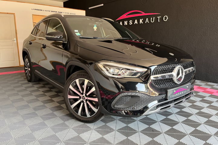 MERCEDES GLA