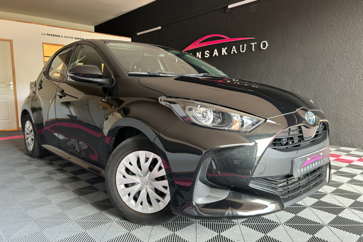 TOYOTA YARIS HYBRIDE MY22