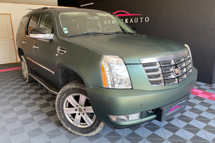 CADILLAC ESCALADE