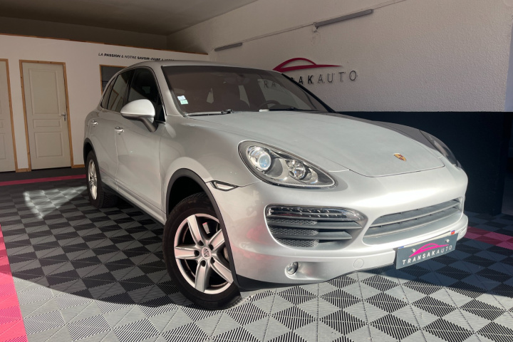 PORSCHE CAYENNE