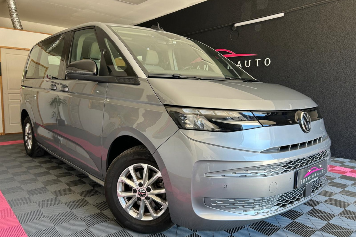 VOLKSWAGEN MULTIVAN